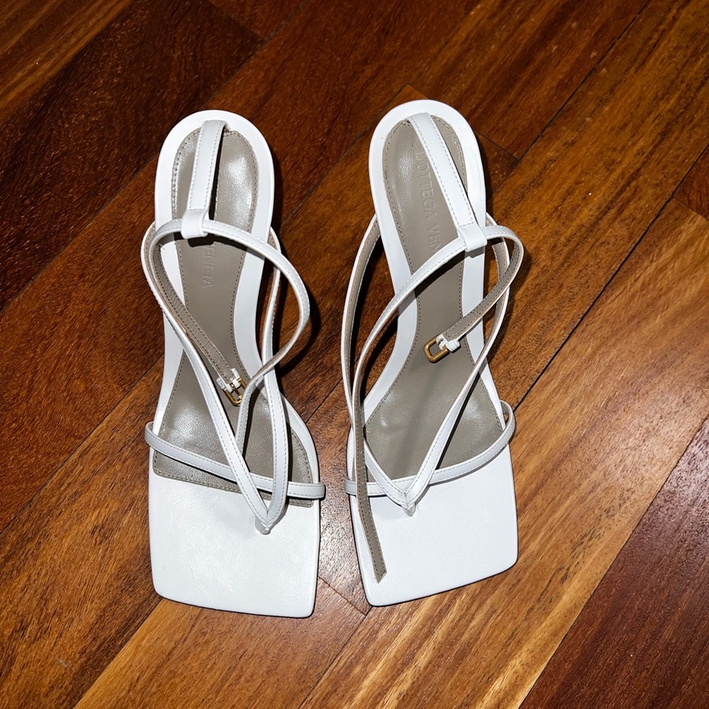 100% authentic bottega Venetia sandals size 37